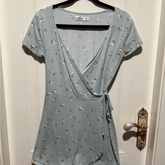 Hollister Floral Wrap Dress in Light Blue - Picture 1 of 3